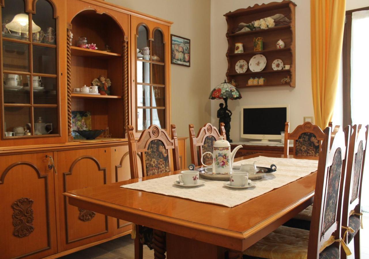 Casa Vacanze Nonna Nunzia Villa Bosa Exteriör bild
